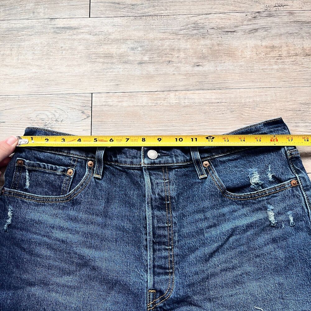 Levi’s 501 Cutoff Denim Shorts 34x2 Distressed Frayed Hem Vintage Style Dark - Picture 6 of 9